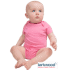 Bébé portant un body rose Larkwood