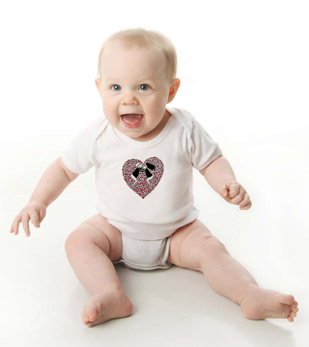 Offrez ce Body Bébé manche courte illustré par Abi, motif LOVE TO LOVE un body orignal agréable a porter et resistant, pratique à enfiler et à enlever, garantissant un confort optimal pour le bébé. Disponible en taille 3, 6, 9, 12 et 18 Mois. fermeture par 3 boutons pression à l'entrejambe