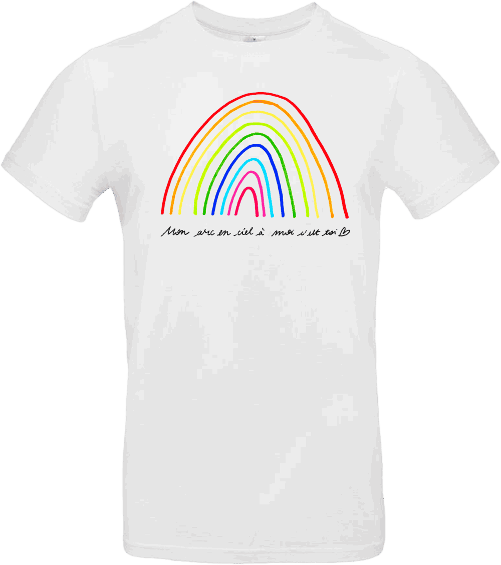 T-shirt blanc avec dessin d’arc-en-ciel multicolore et texte manuscrit « Mon arc-en-ciel à moi c’est toi », création Abi Illustration.