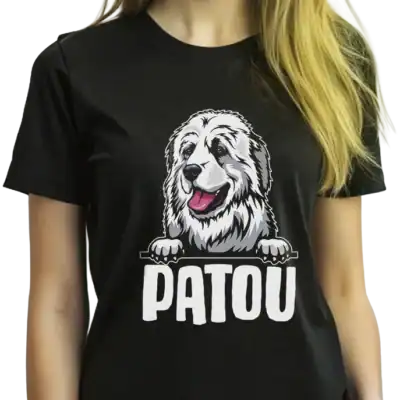 t shirt patou chien des pyrenees design montagne bearn impression dtf pilou shop 64 porté par une femme