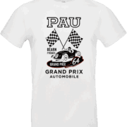 T-shirt blanc Grand Prix de Pau style affiche vintage voiture rétro et drapeaux à damier