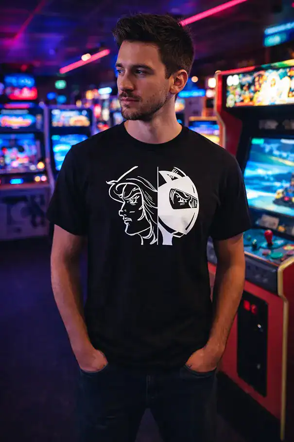 t shirt noir porté actarus rider double identite manga casque pilote impression dtf pilou shop 64