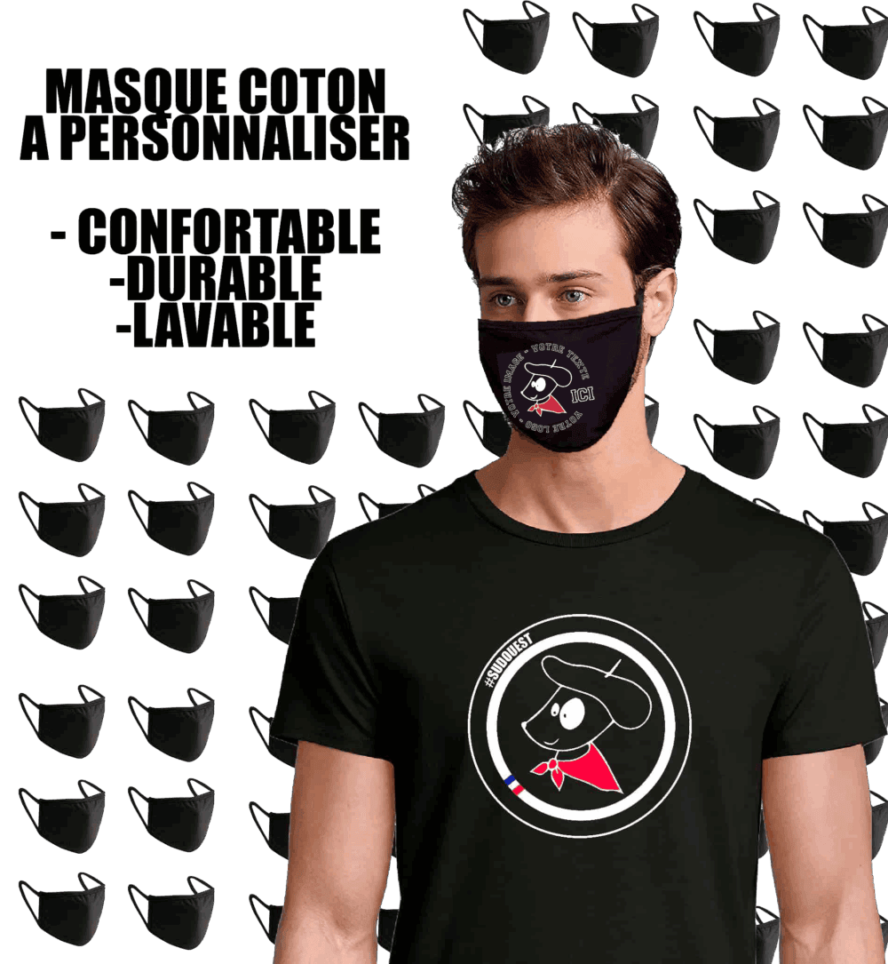 Homme portant masque personnalisé et t-shirt noir.