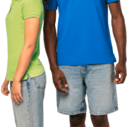 Jeunes portant polos colorés décontractés Kariban