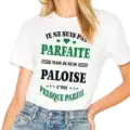 T-shirt femme “Je ne suis pas parfaite mais je suis Paloise” porté – message humour Paloise vert noir – Pilou Shop 64