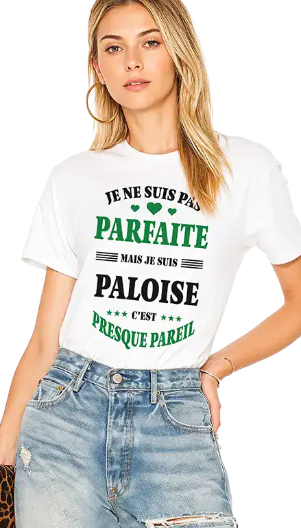 T-shirt femme “Je ne suis pas parfaite mais je suis Paloise” porté – message humour Paloise vert noir – Pilou Shop 64