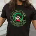 T-shirt noir humour alcool avec message drôle et visuel circulaire imprimé en DTF haute qualité – Pilou Shop 64 porté par un homme un lendemain de cuite