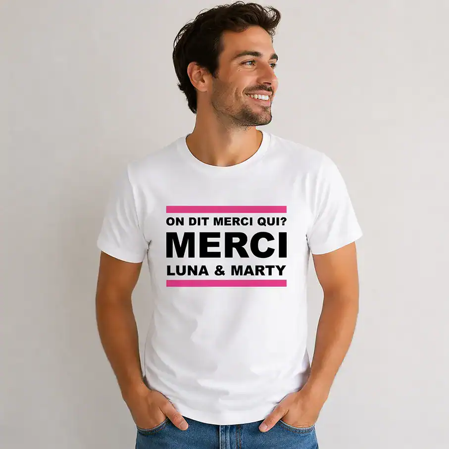 T-shirt texte merci luna et marty porté par homme fond neutre