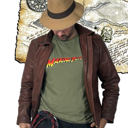 Homme avec chapeau et veste en cuir.