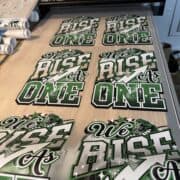 planche de transfert dtf ultra premium tout juste sorti de l'imprimante pilou shop