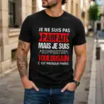 T-shirt humour supporter toulousain porté par homme en extérieur rue