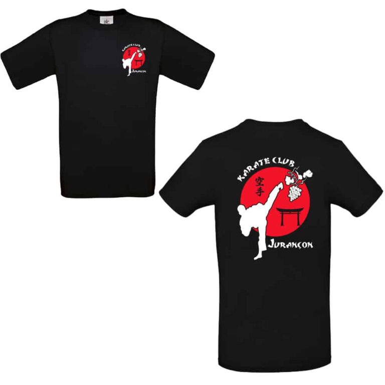 T-shirt noir avec logo du club de karaté.