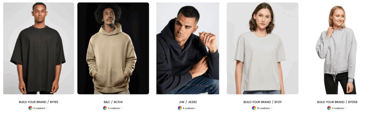 Modèles portant divers vêtements unis.