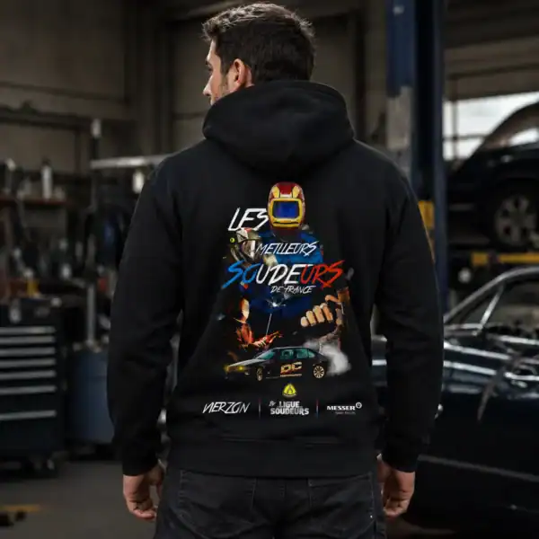 sweat soudeur les meilleurs soudeurs de france porté par homme atelier mécanique