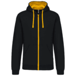 Sweat à capuche noir avec doublure et cordons jaunes.