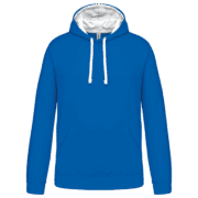 Sweat à capuche bleu avec cordons blancs.