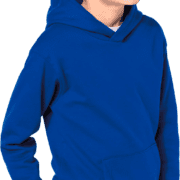 Enfant portant un sweat à capuche bleu.