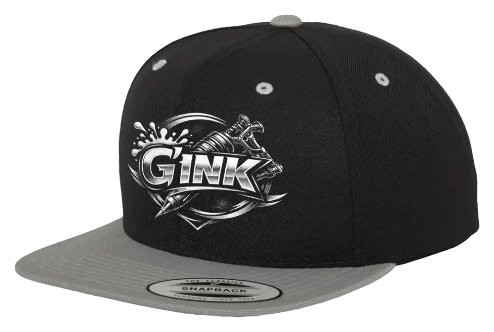 Casquette snapback noire et grise Gary’s Ink Studio logo GINK édition officielle vue 3/4